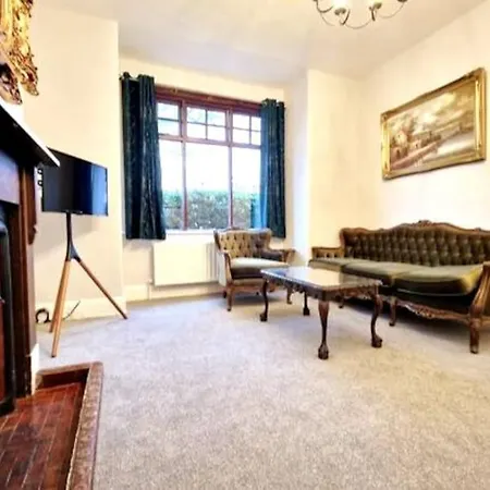Stay At Granny'S, 4 Bed Terrace On Iconic Canal Galway Exterior photo